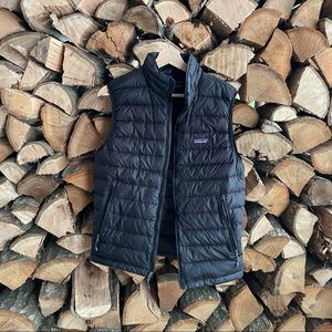 Patagonia black down puffer vest!